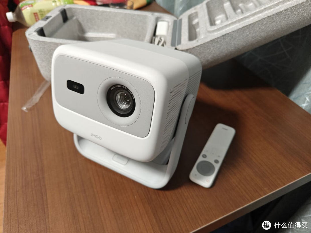 给家里选个投影仪，2000到5000左右款盘点！